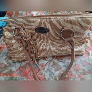 Elegant Tan Shoulder Bag